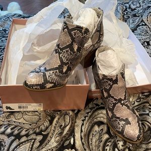 Fergalicious by Fergie snakeskin booties size 6.5